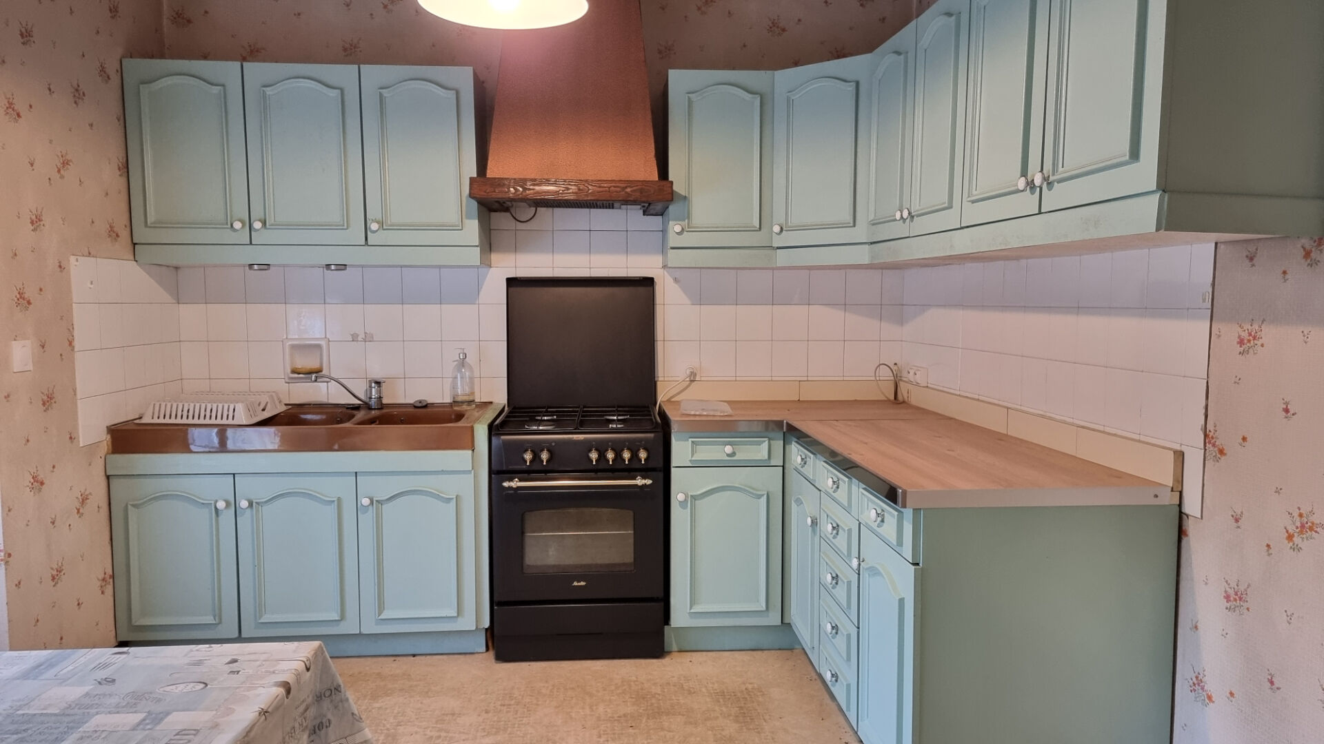 Photo MORBIHAN, Rohan, Maison mitoyenne en pierre de 3/4 chambres, à côté du canal de Nantes à Brest image 2/6