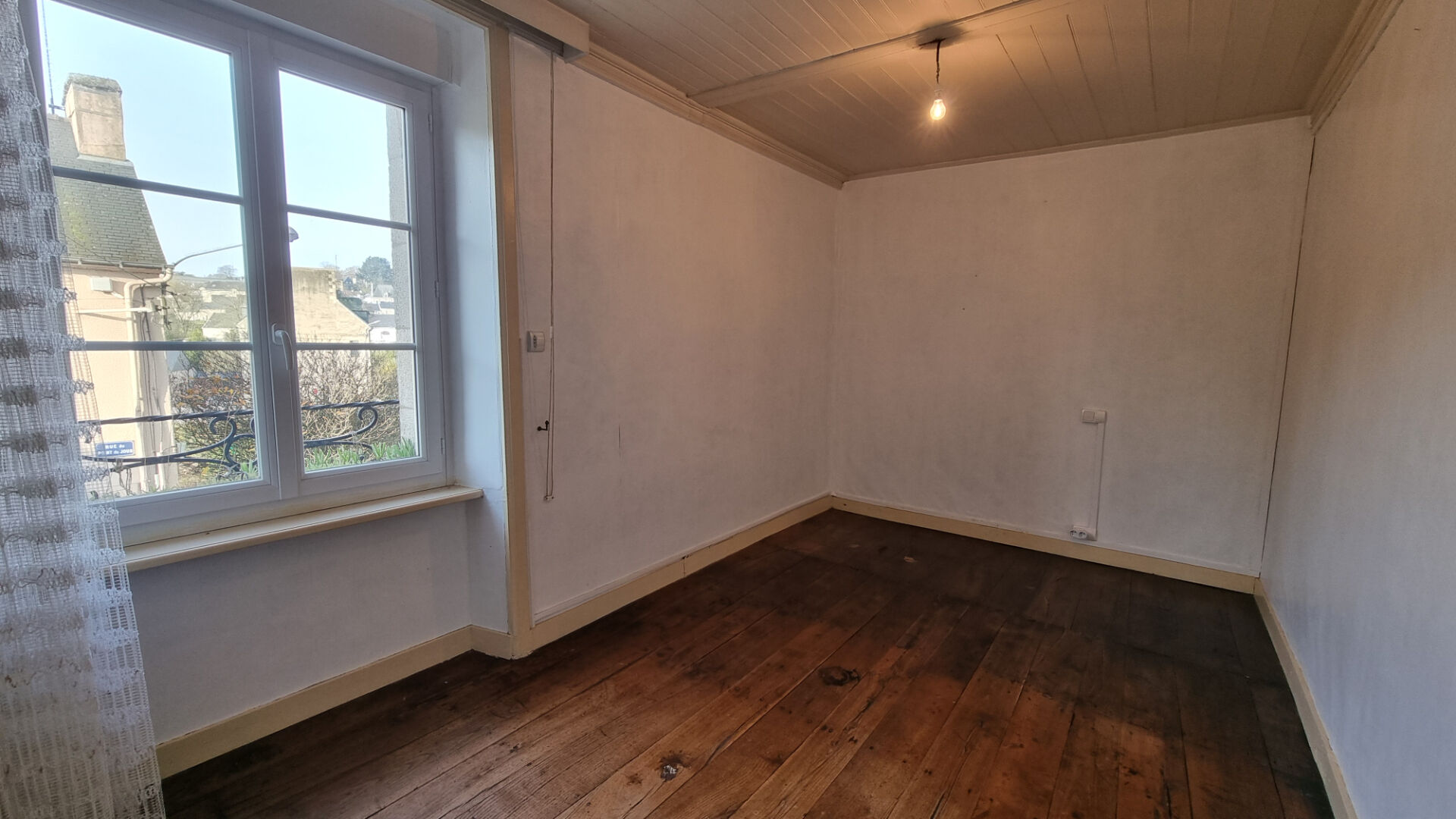 Photo MORBIHAN, Rohan, Maison mitoyenne en pierre de 3/4 chambres, à côté du canal de Nantes à Brest image 6/6