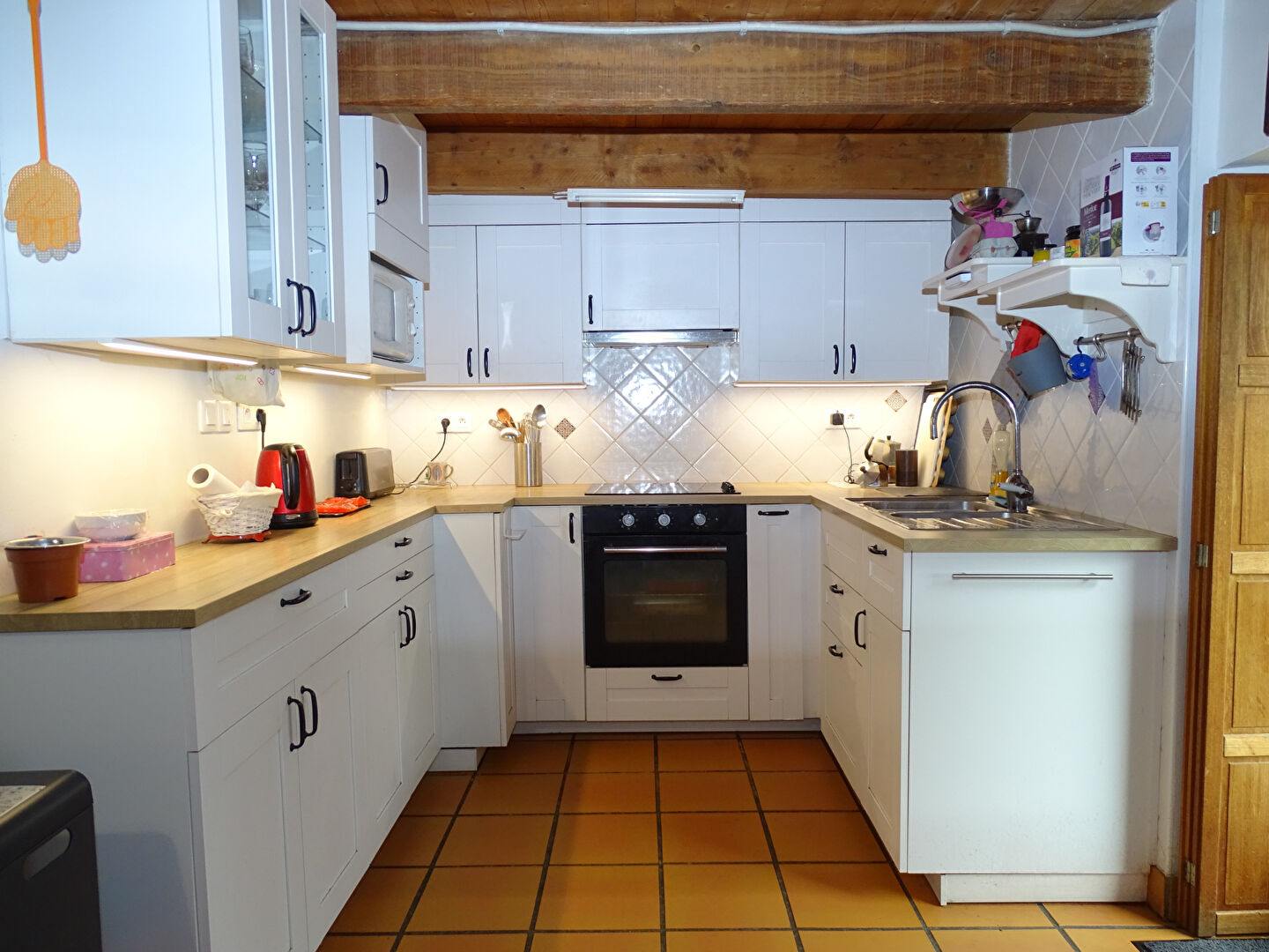 Photo COTES D'ARMOR près de LOCARN : une maison principale du XVII^e siècle avec un cottage supplémentaire de deux chambres. image 4/6