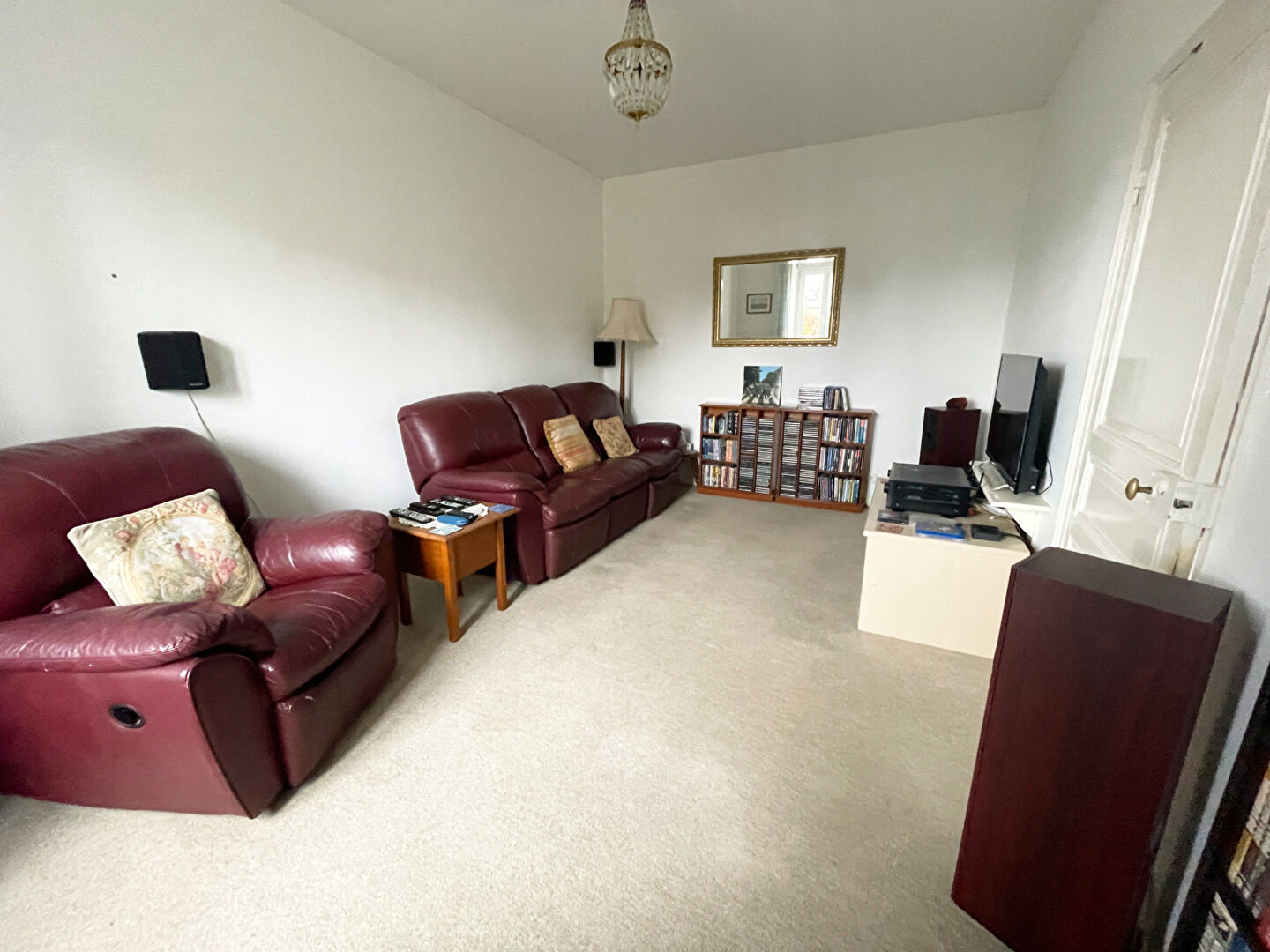 Photo FINISTÈRE: Poullaouen. Charmante maison de village de 2 chambres et 2 sdb avec potentiel d'extension. image 5/6