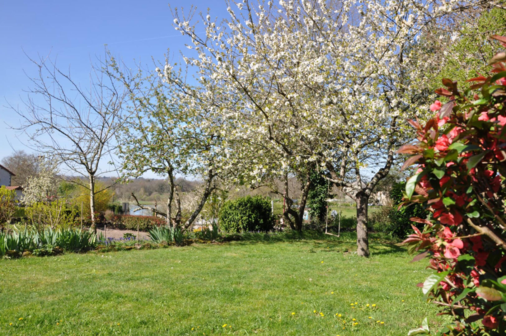 Photo HAUTE VIENNE -maison en pierre exceptionnelle, idéale pour les chambres d'hôtes image 3/6