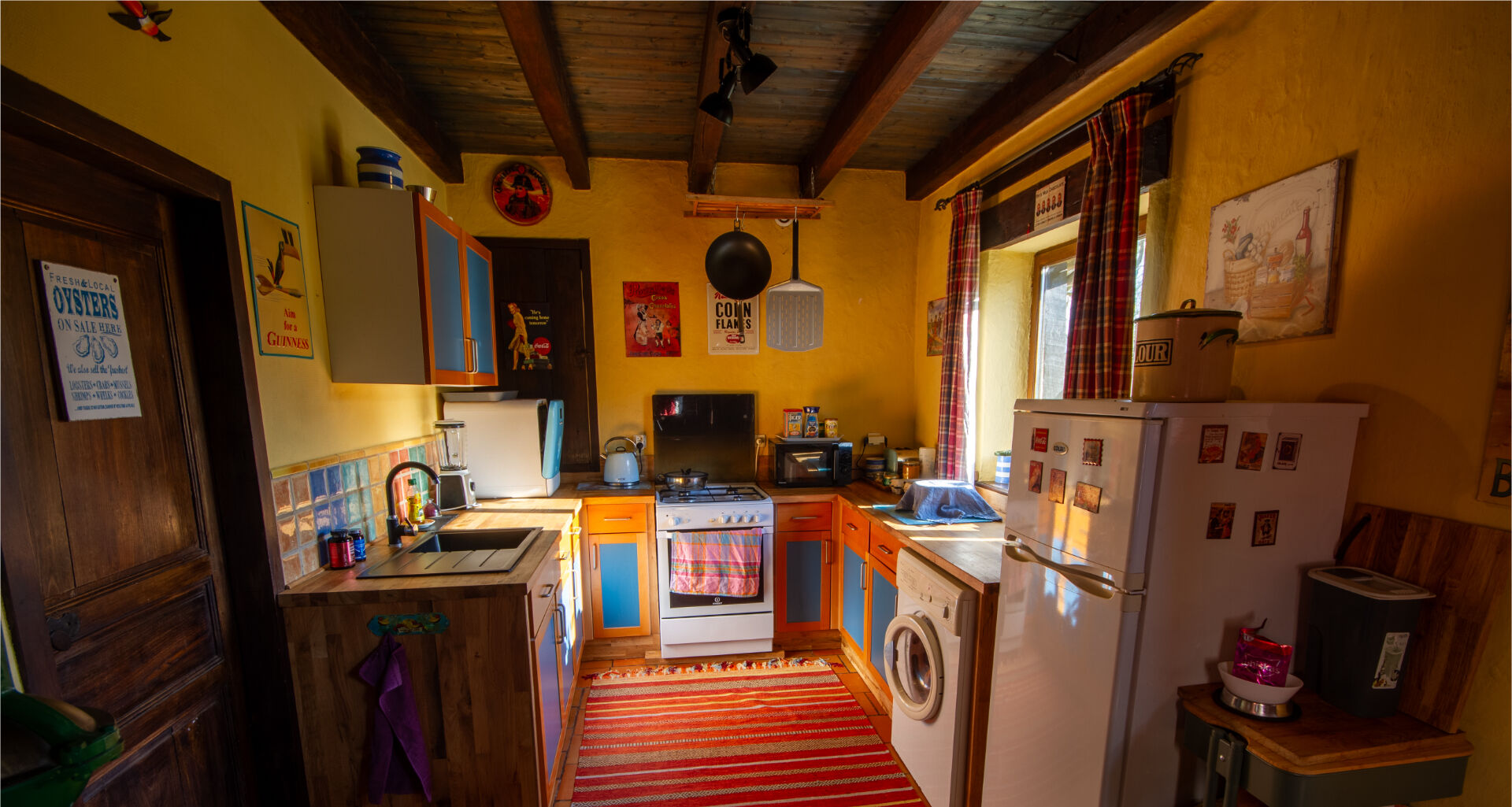 Photo MANCHE: Maison de caractère et gîte dans une campagne paisible a Isigny Le Buat. image 4/6