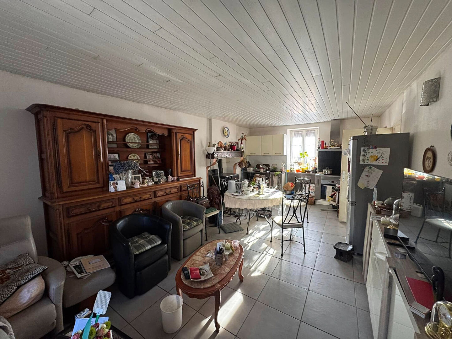 Photo HAUTE VIENNE - SYMPATIQUE MAISON DE CAMPAGNE indépendante sur grand terrain de 5332m² avec divers abris. image 5/6