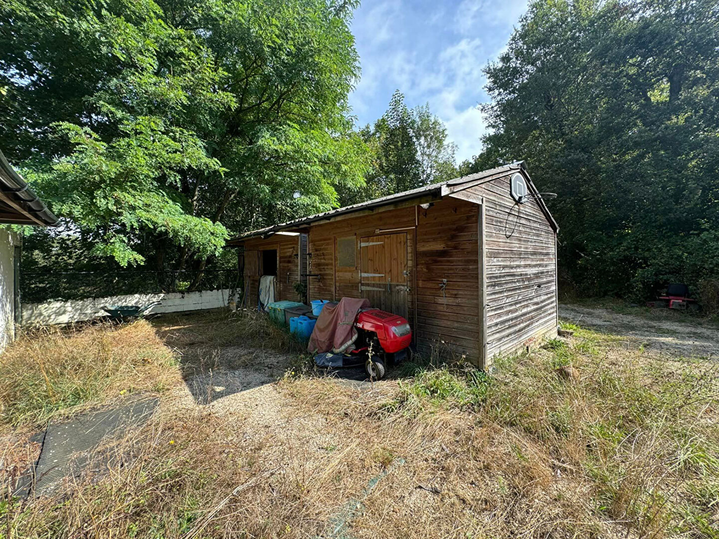 Photo VIENNE - Superbe propriété à rafraîchir, idéale pour les chevaux. image 3/6