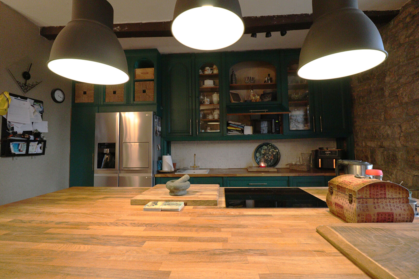 Photo LOT. MIERS. Maison en pierre avec 10 chambres, studio, gymnase avec spa et possibilité de commerce. Avec jardin de 1583m2 image 4/6