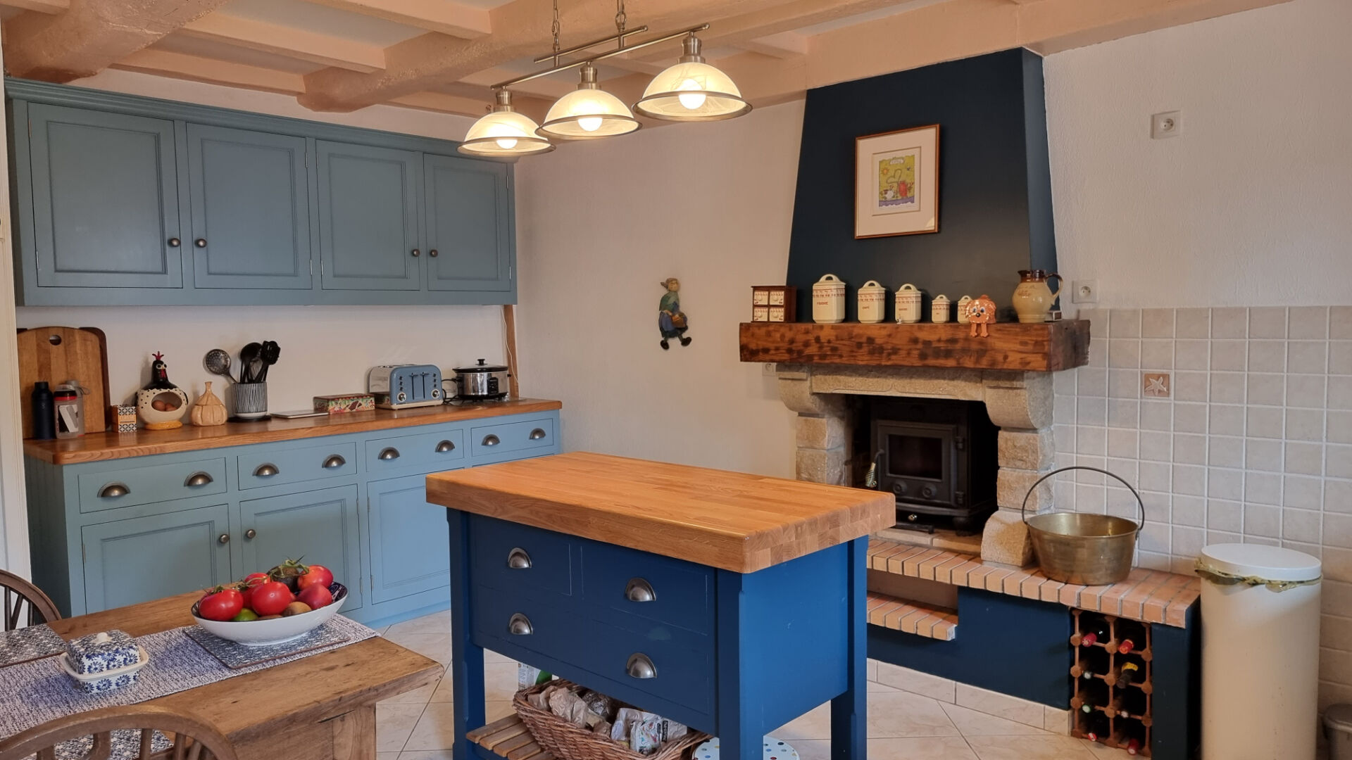 Photo CÔTES-D'ARMOR, près d'Uzel, Charmante Maison en Pierre de 4 Chambres avec Dépendances dans la Tranquille Campagne Bretonne image 5/6