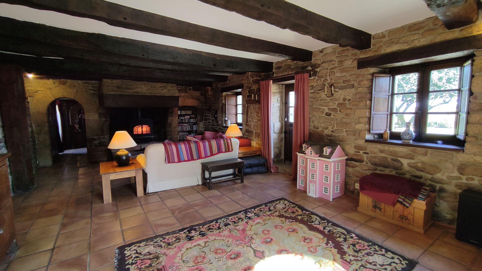 Photo MORBIHAN, Melrand, Magnifique maison, toit de chaume, trois chambres et terrain image 6/6