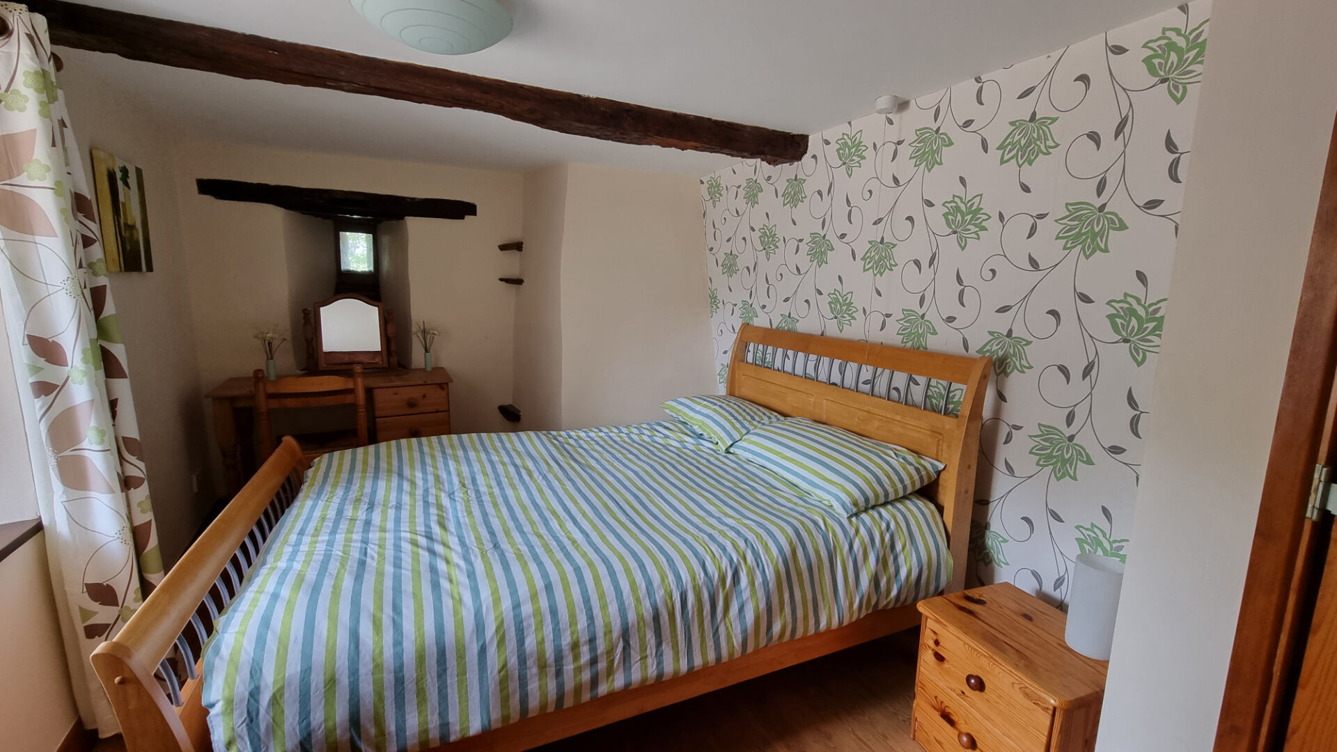 Photo COTES D'ARMOR, Proche Guerledan, Complexe De 5 Maisons, Un Appartement, Petit Camping Et Piscine image 4/6