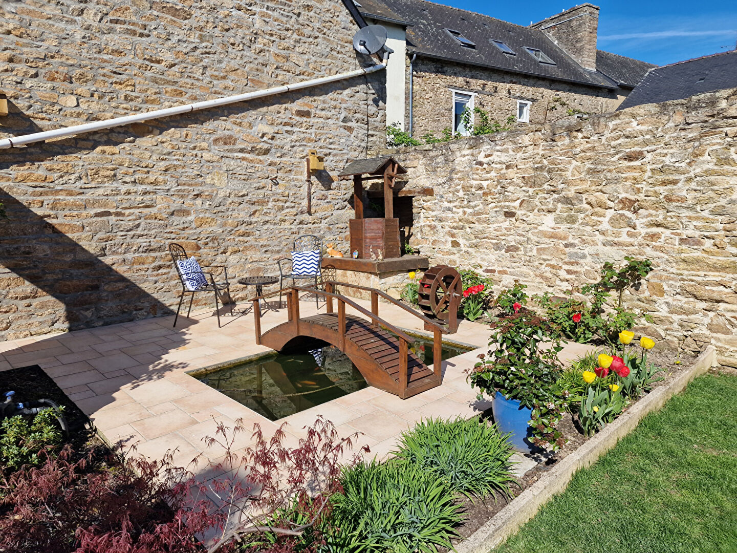 Photo CÔTES D'ARMOR  Maison de caractère en pierre 6 pièces, jardin paysager, opportunité d'affaire réussie  ! image 2/6