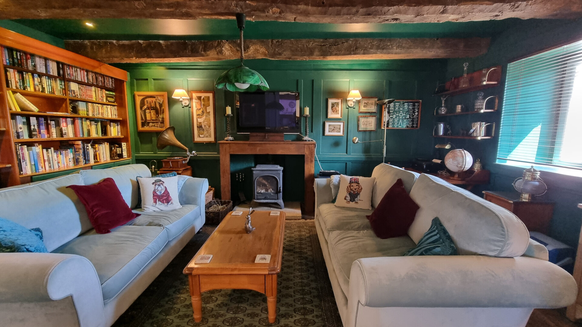 Photo MORBIHAN, Charmante Maison en Pierre de 3 Chambres avec Vue Panoramique, Proche de Rohan image 4/6