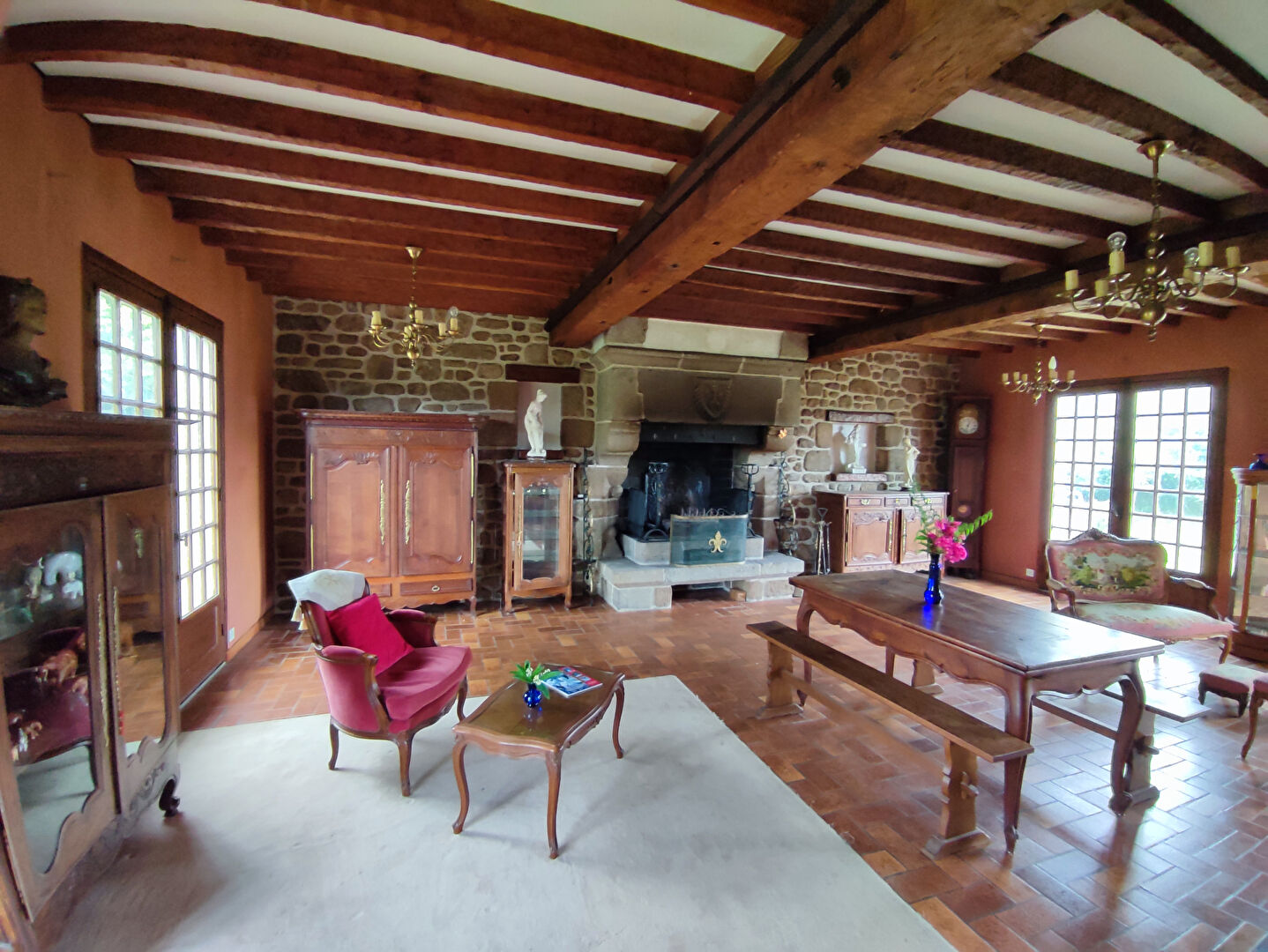 House in Isigny-le-Buat - Image 4