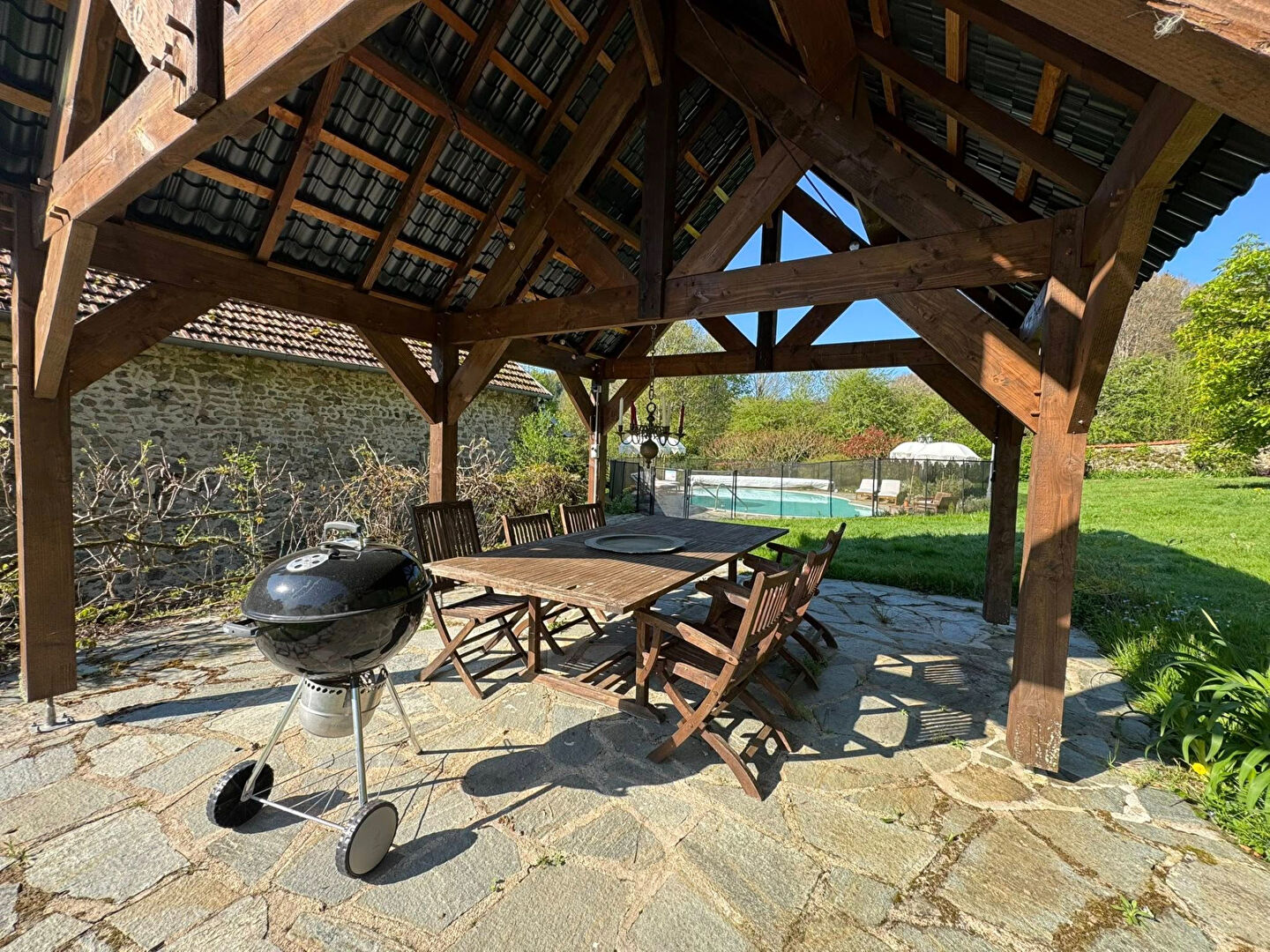 Photo Superbe domaine rural de 20 hectares, avec château de style bourgeois, grande maison et nombreux bâtiments. image 5/6