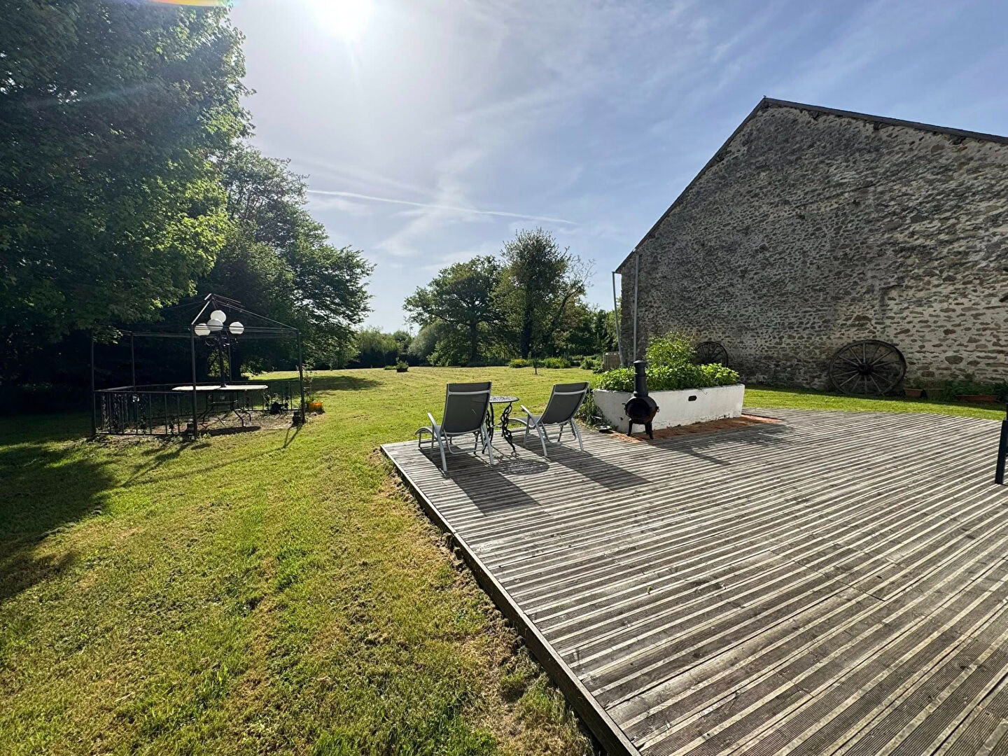 Photo CREUSE - Maison de campagne proche de La Souterraine avec grand jardin de 7110 m² image 5/6