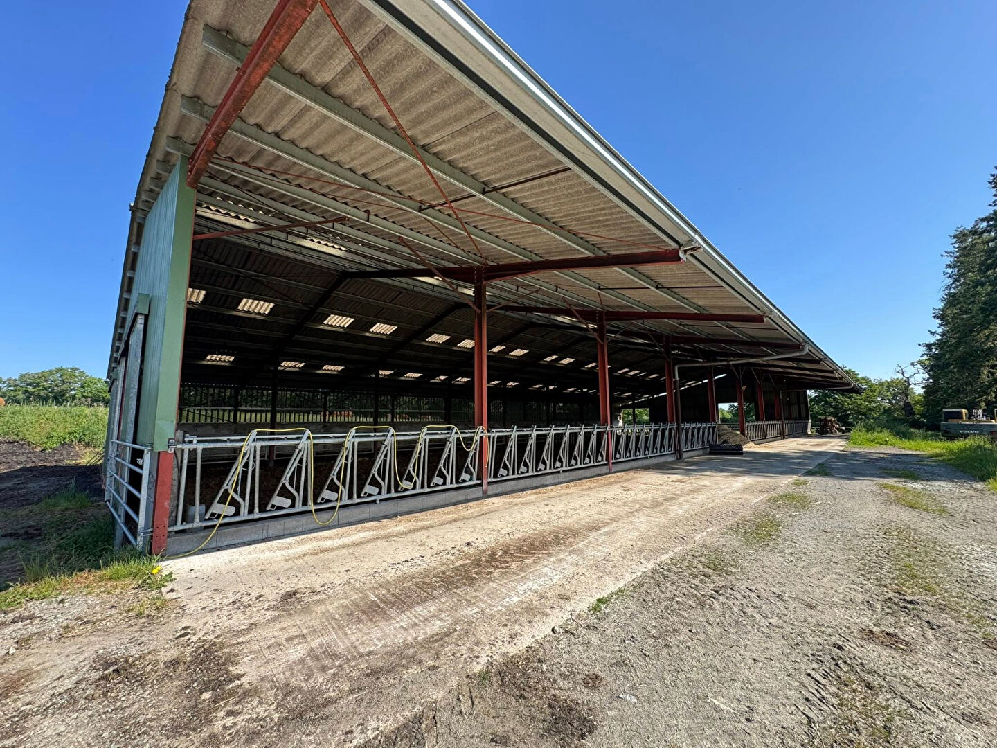 Photo Haute Vienne - Exploitation agricole de 151 hectares avec grande maison et dépendances image 3/6