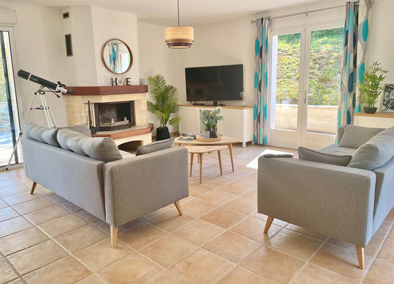 Photo LOT- Castelfranc- Maison  rénoveé de 4 chambres avec piscine sur  un terrain de 0,96H image 5/6