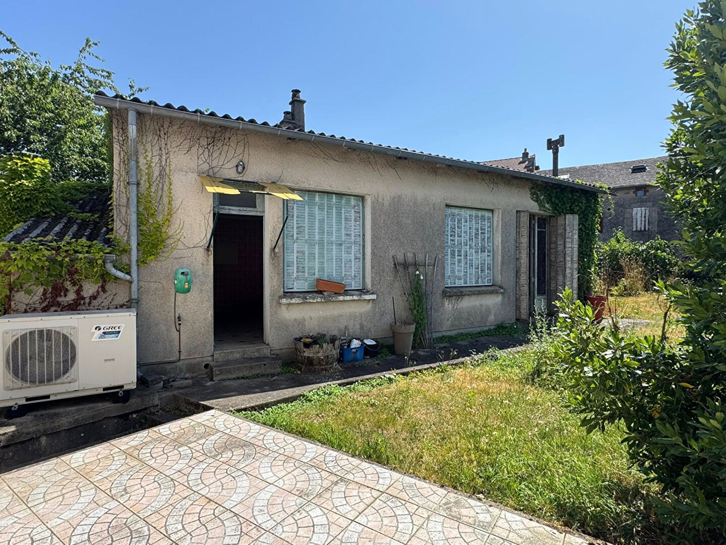 Photo HAUTE-VIENNE ? Superbe maison de ville ancienne en pierre avec un énorme potentiel image 3/6
