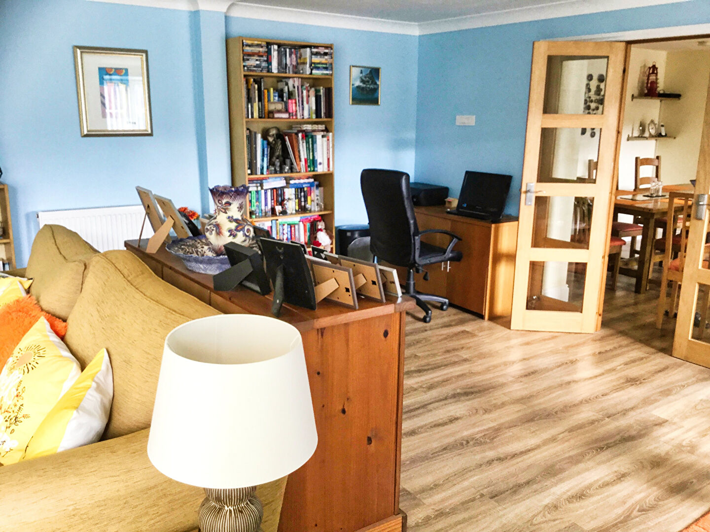 Photo FINISTÈRE: Proche Huelgoat. Superbe maison rénovée avec 3 chambres, grand hangar et jardin image 6/6