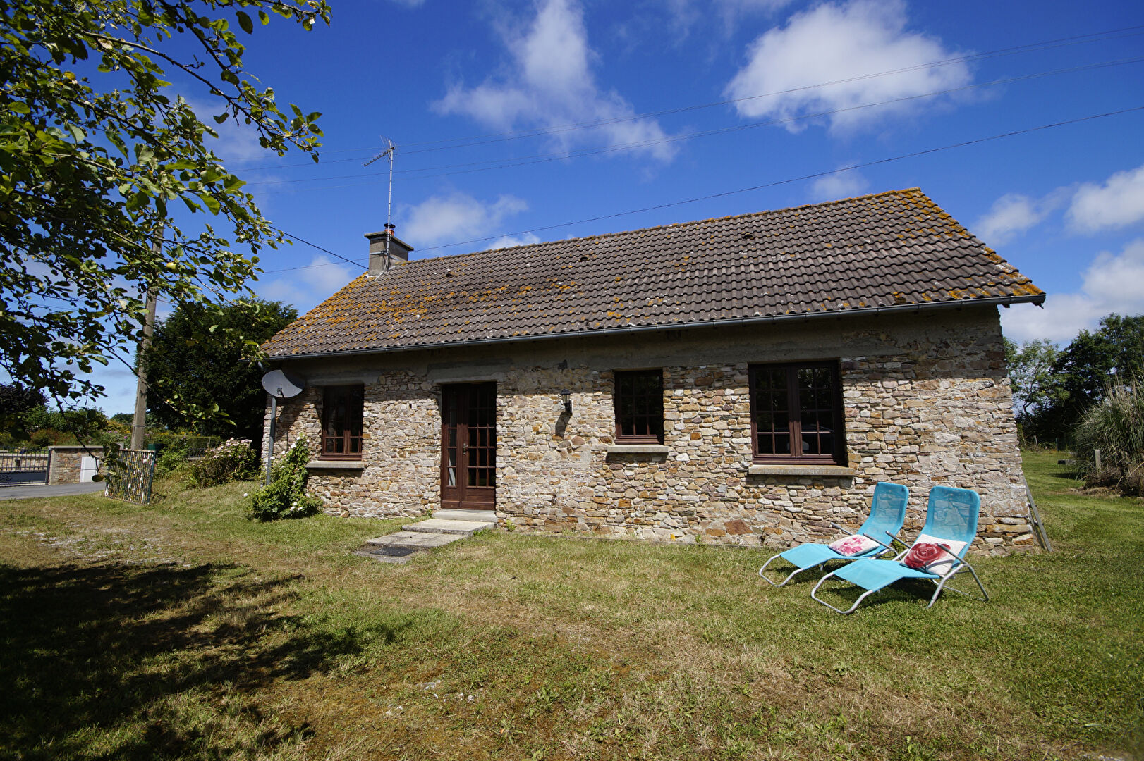 LA MANCHE Maisonen Pierre  à vendre à pres Periers