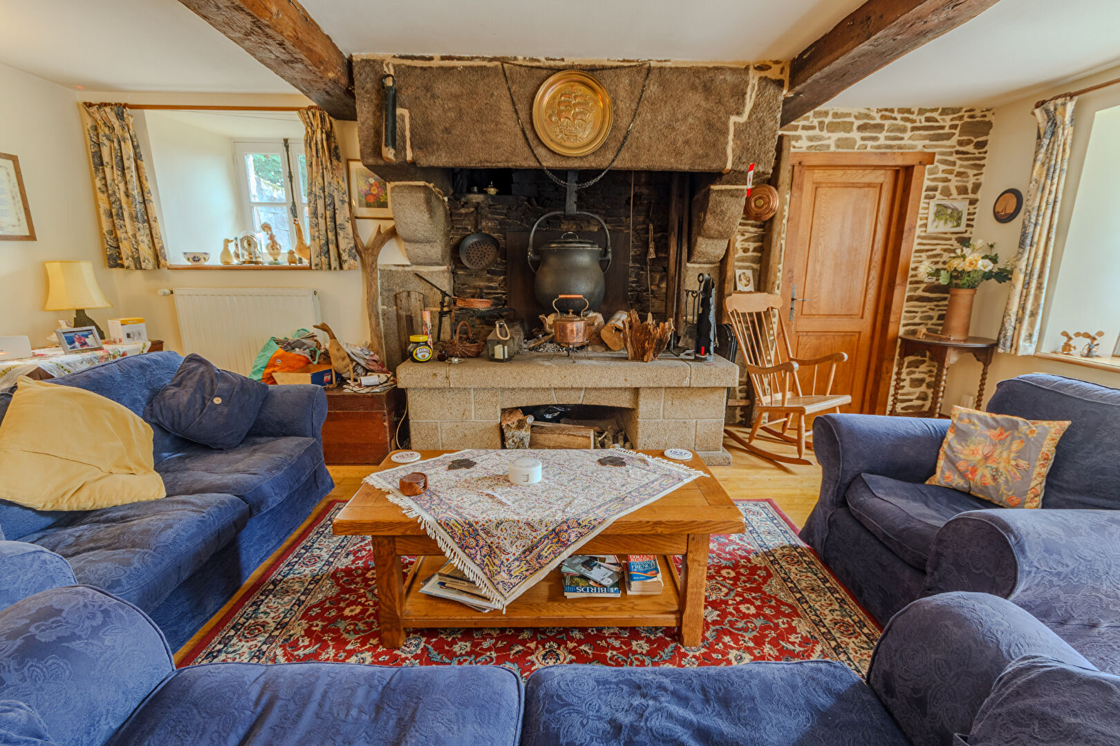 Photo MANCHE : Maison en pierre de 4 chambres située dans un endroit privé avec dépendances et terrain. image 4/6