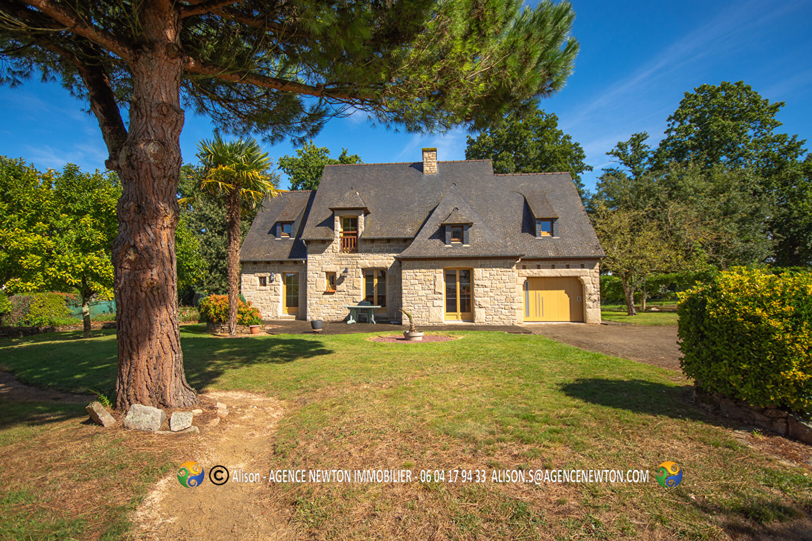 Photo CÔTES d'ARMOR, Dinan.  130m2 habitable. 4 chambres. 1200m2 jardins/terrain image 1/6