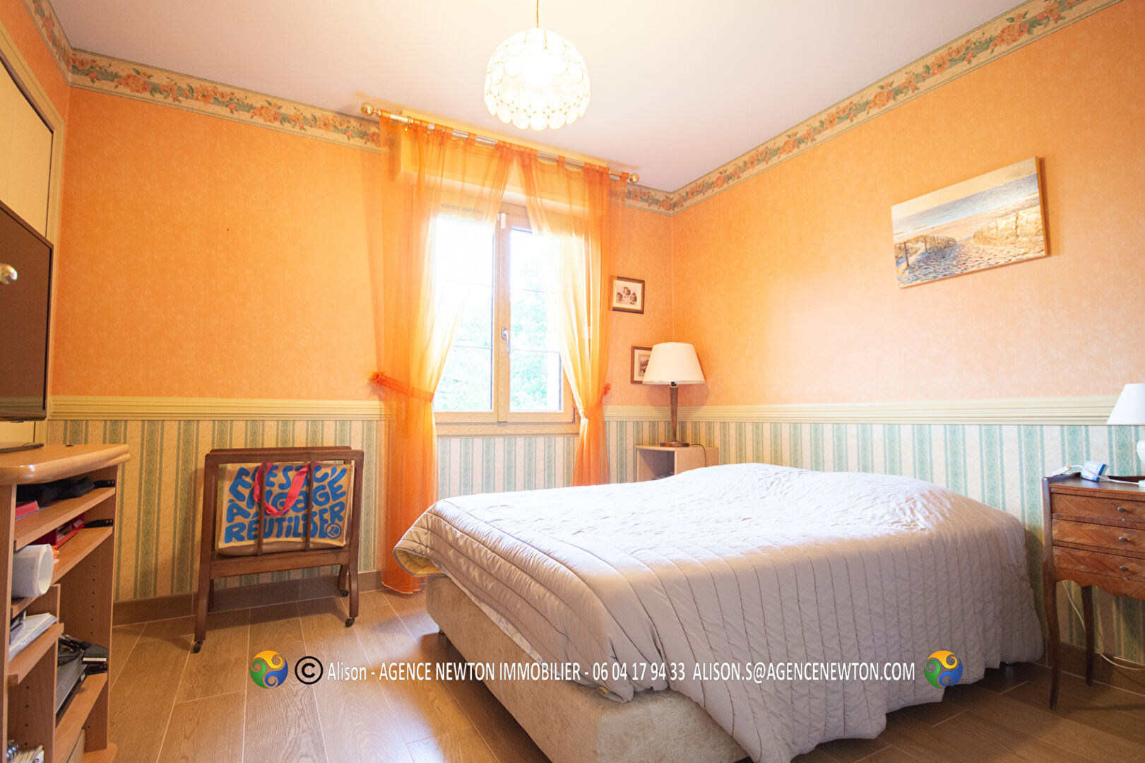 Photo CÔTES d'ARMOR, Dinan.  130m2 habitable. 4 chambres. 1200m2 jardins/terrain image 2/6