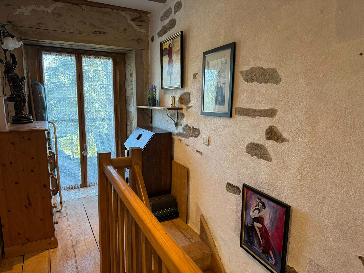 Photo HAUTE VIENNE -Ferme en pierre entièrement rénovée avec grande grange et jardin de 1000 m² image 6/6