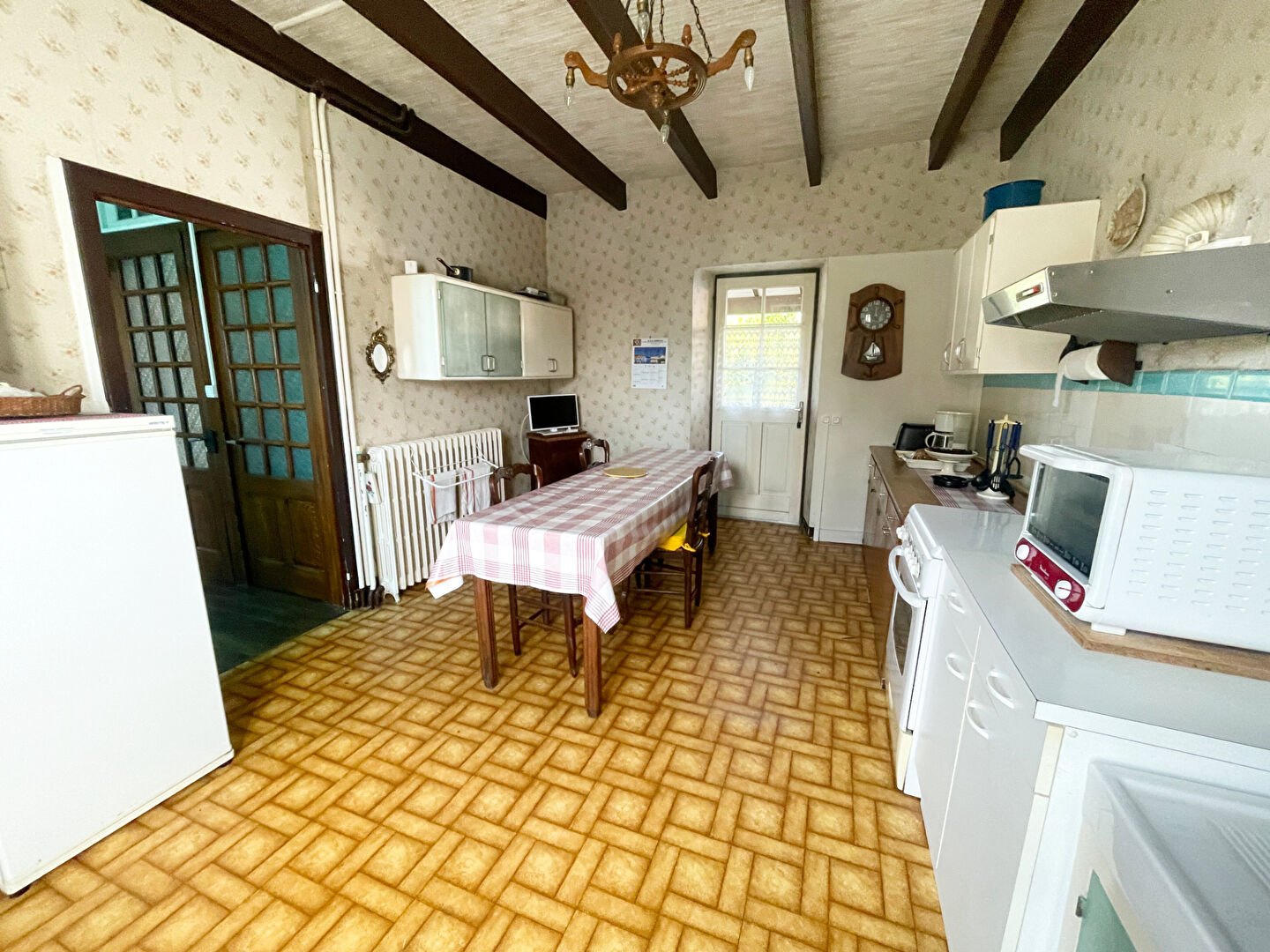 Photo FINISTÈRE : Châteauneuf du Faou. Grande maison de ville de 4 chambres avec garage et jardin. image 4/6