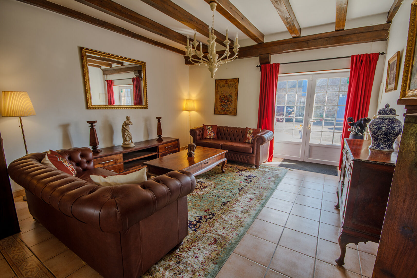 Photo Manche : Maison de campagne en pierre avec annexe indépendante, joli jardin et dépendances, située dans un petit hameau. image 4/6