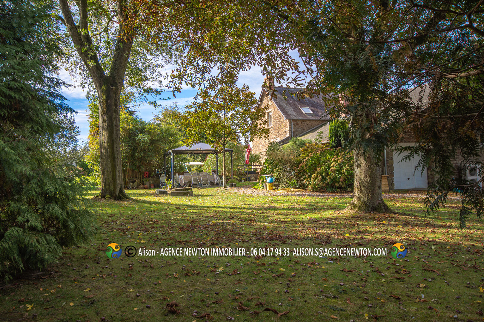 Property with swimming pool set in a tranquil garden in Manche, Normandy, postcode 50170.