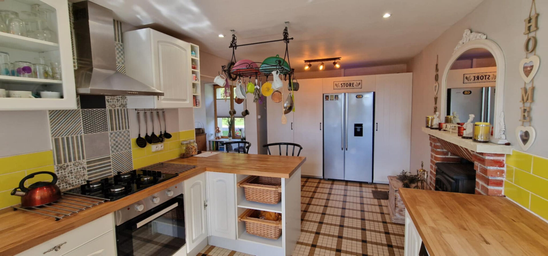 Photo MORBIHAN  Maison de campagne bien présentée de 2 chambres, jardin, dépendances et espace attenant à rénover ou à utiliser comme studio. image 5/6