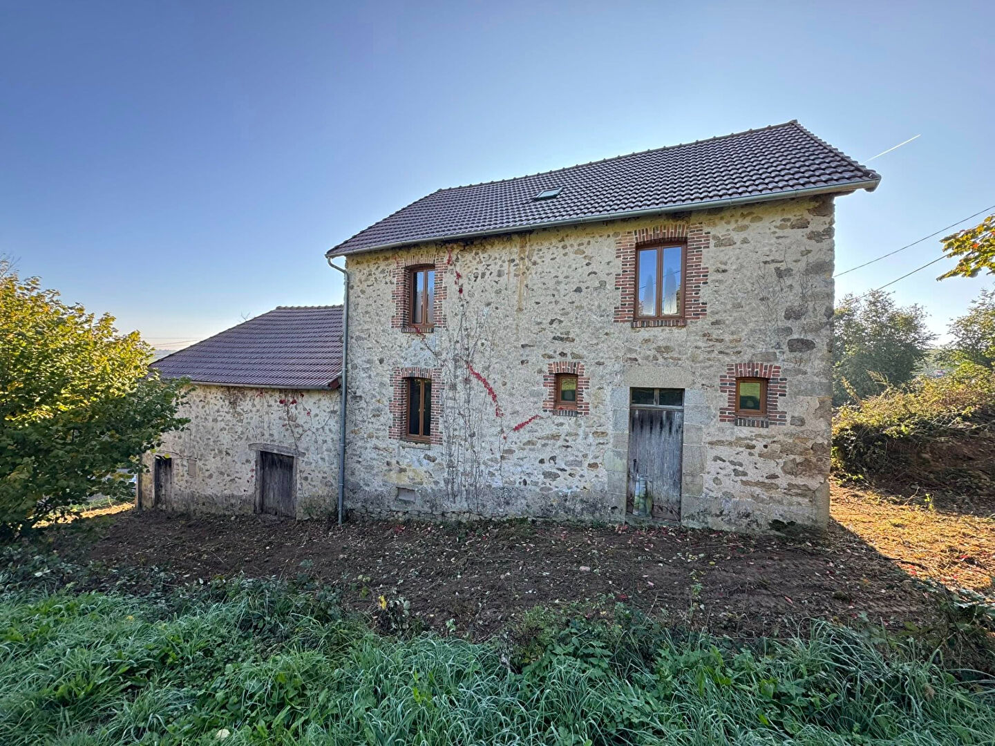 Photo Creuse - Propriété de caractère à terminer ? Proche de Guéret, Creuse image 2/6