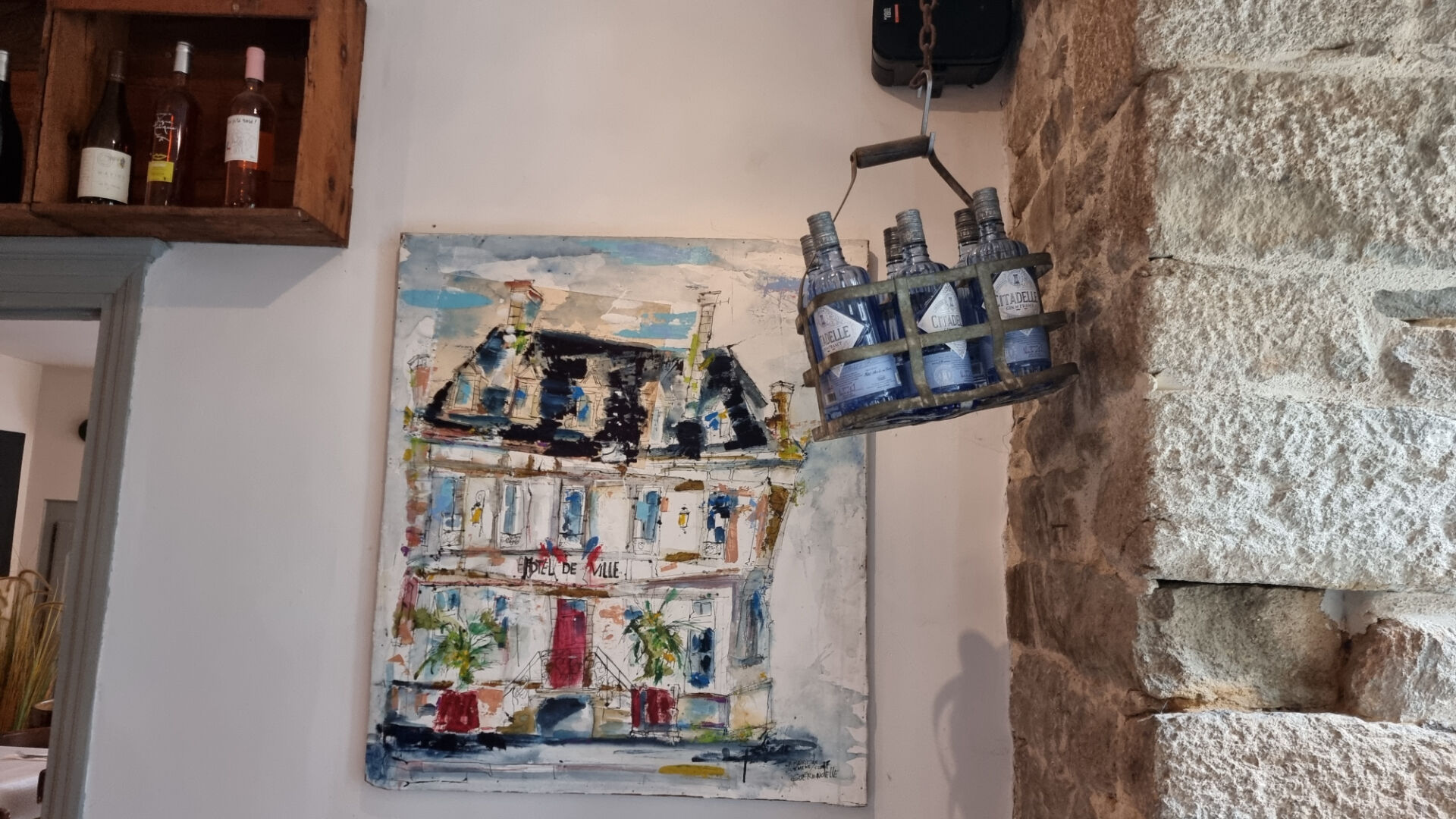 Photo MORBIHAN, Guémené-sur-Scorff, Bar, Restaurant et Chambres d'Hôtes d'Exception avec logement de propriétaire image 5/6