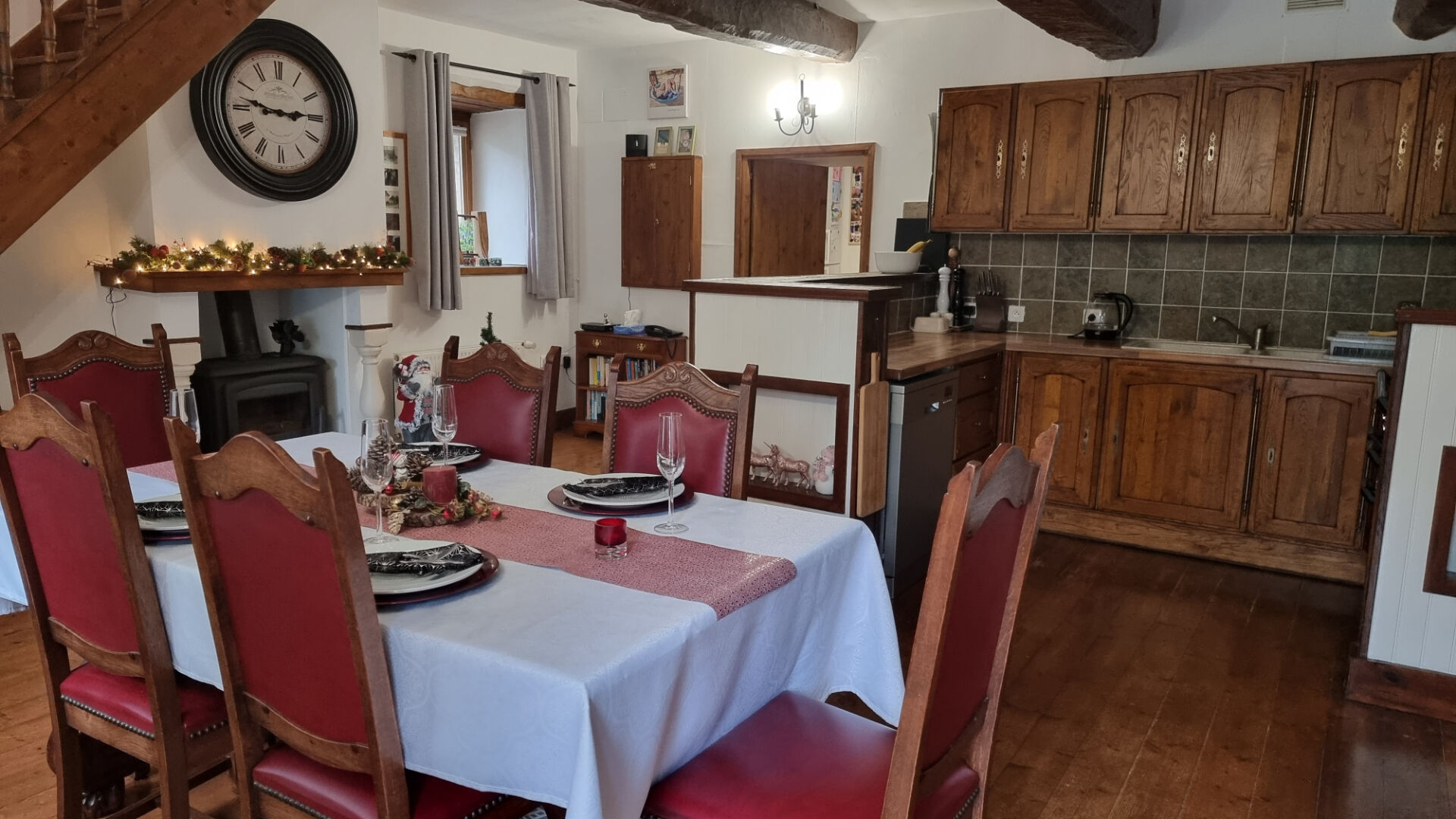 Photo CÔTES-D'ARMOR, Maison en pierre indépendante, impeccable, 4/5 chambres (années 1800) dans un cadre campagnard paisible image 2/6