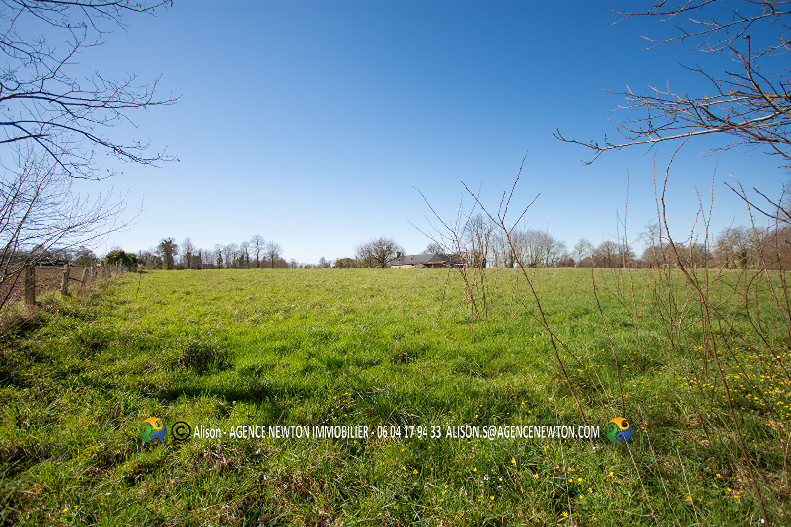 House in Les Loges-Marchis - Image 2