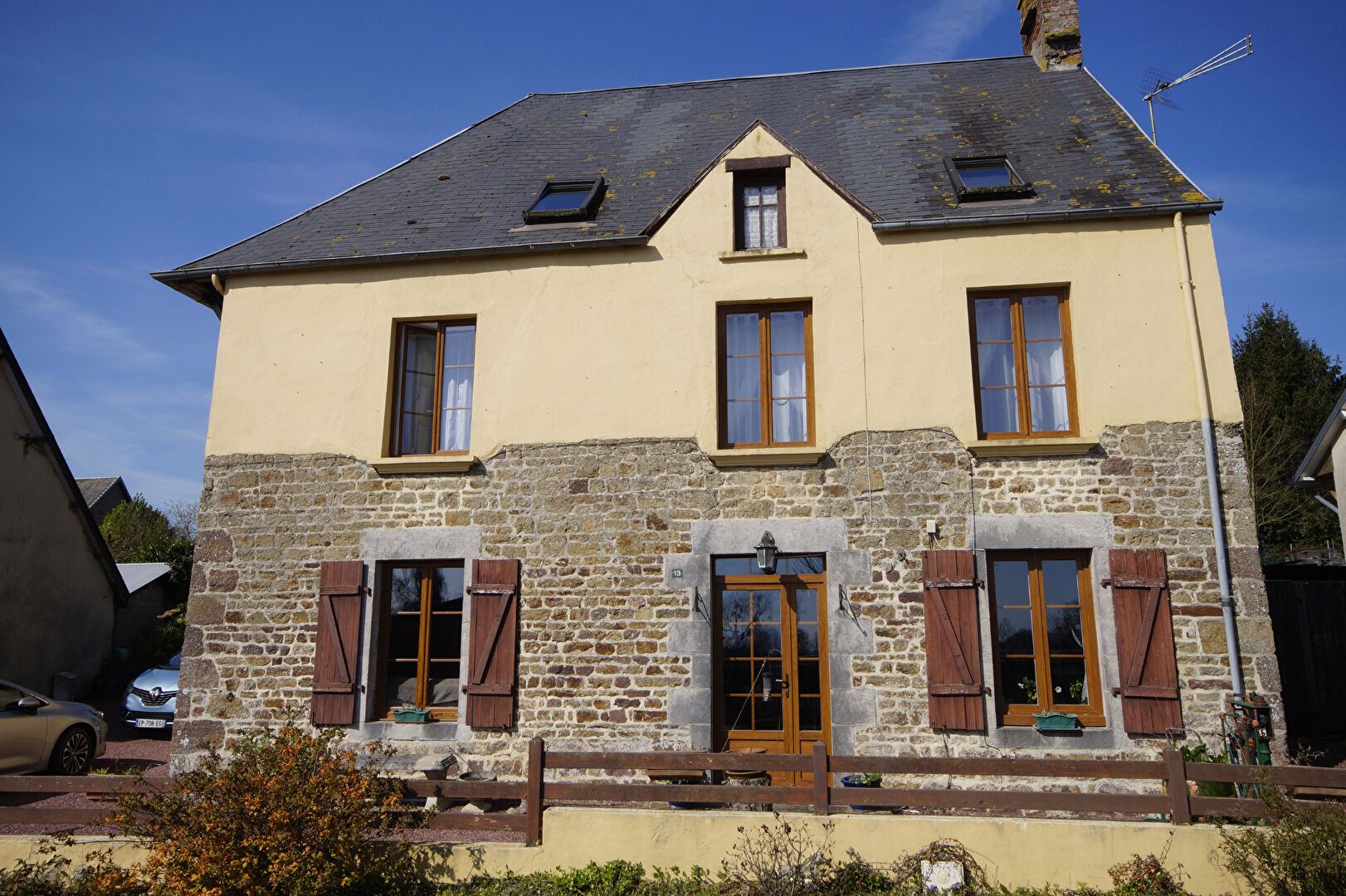 House in Notre-Dame-de-Cenilly - view 1