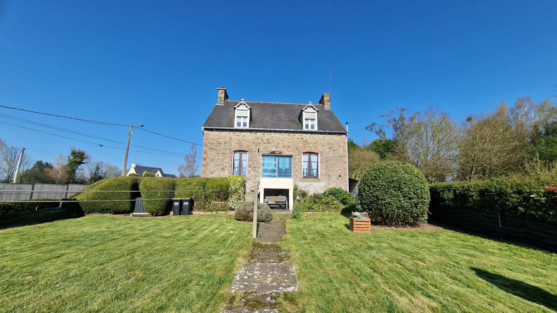 House in Plouguenast-Langast - view 1
