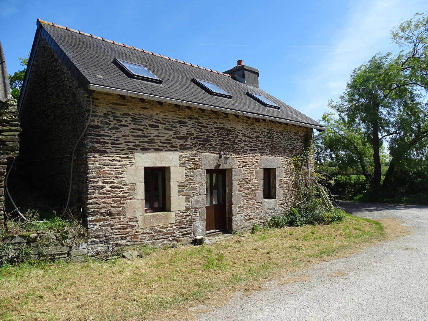 House in Plonevez-du-Faou - view 1