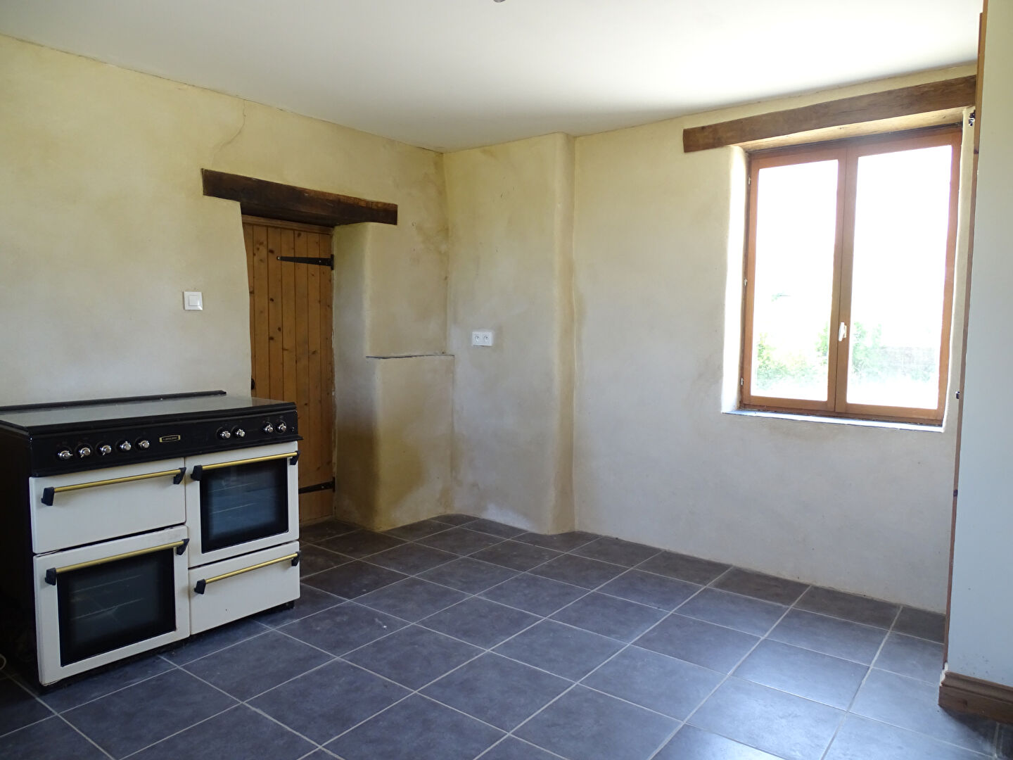 House in Plonevez-du-Faou - Image 3