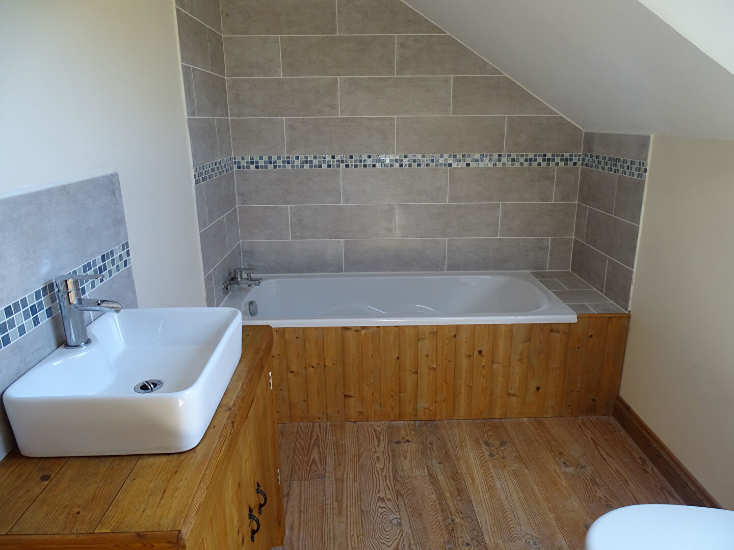 House in Plonevez-du-Faou - Image 5