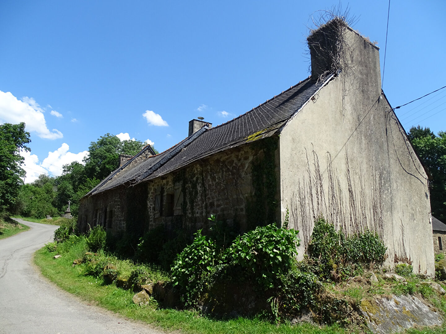 House in Saint-Nicolas-du-Pelem - Image 3