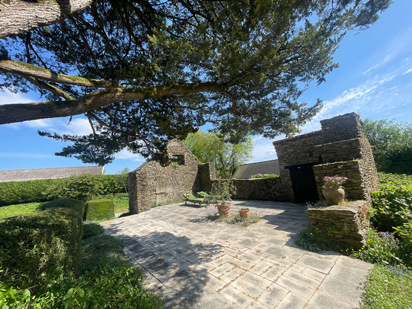 House in Plonevez-du-Faou - Image 3