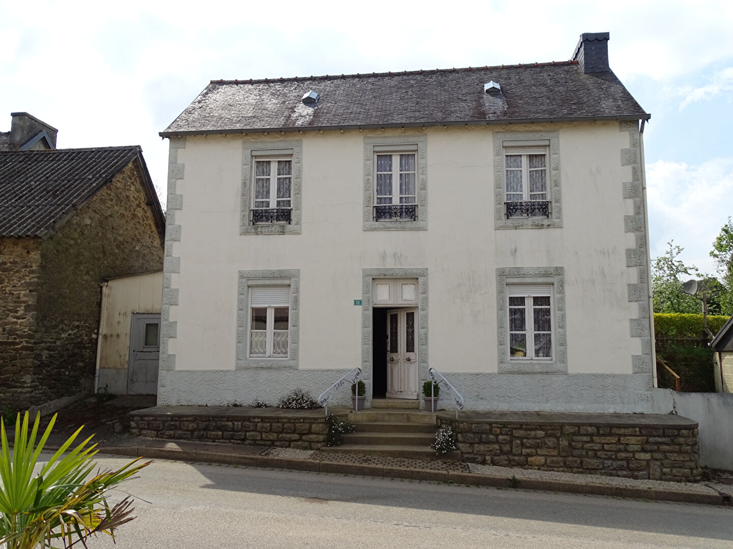 House in Collorec - view 1