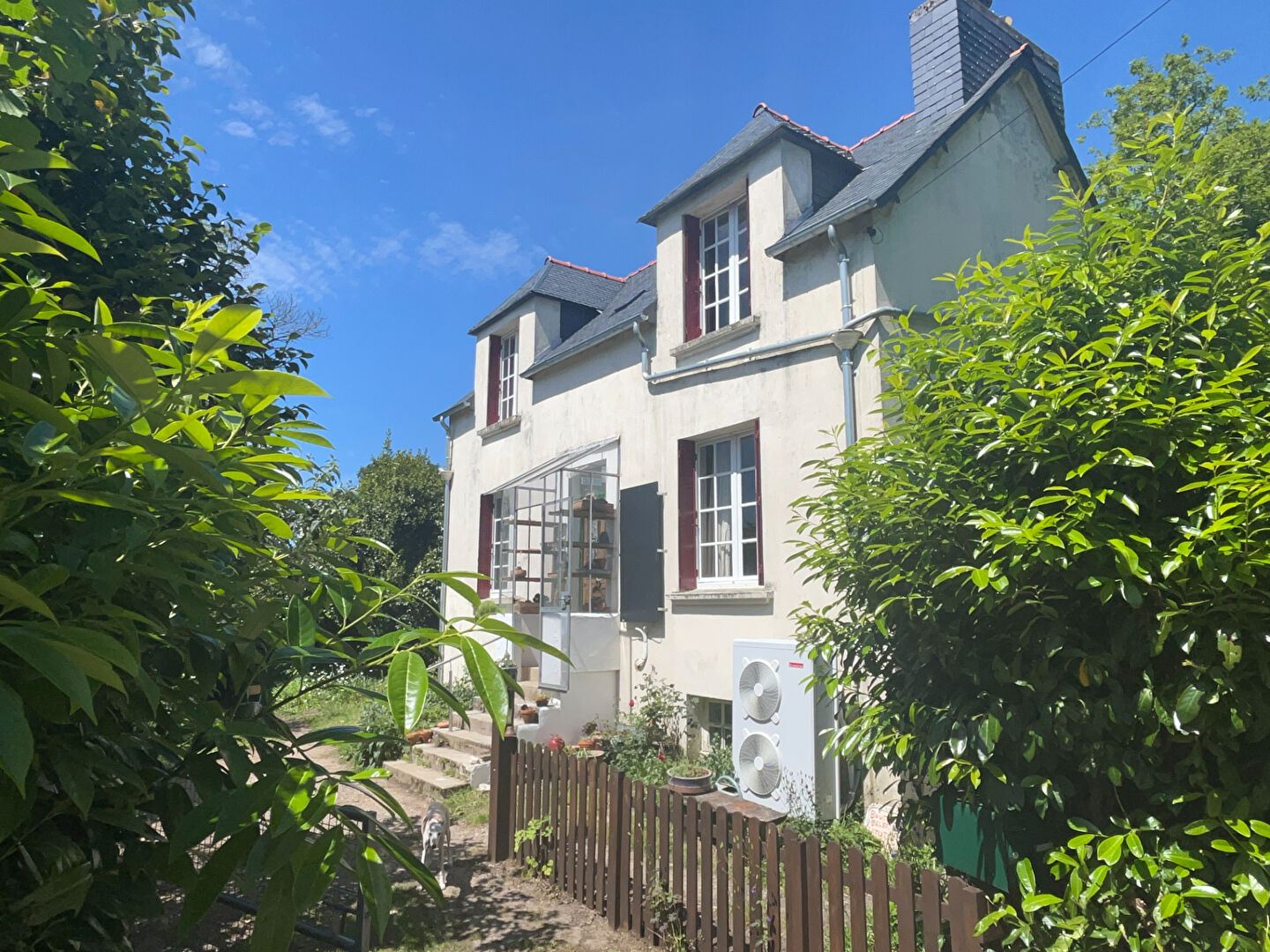 House in Chateauneuf-du-Faou - view 1