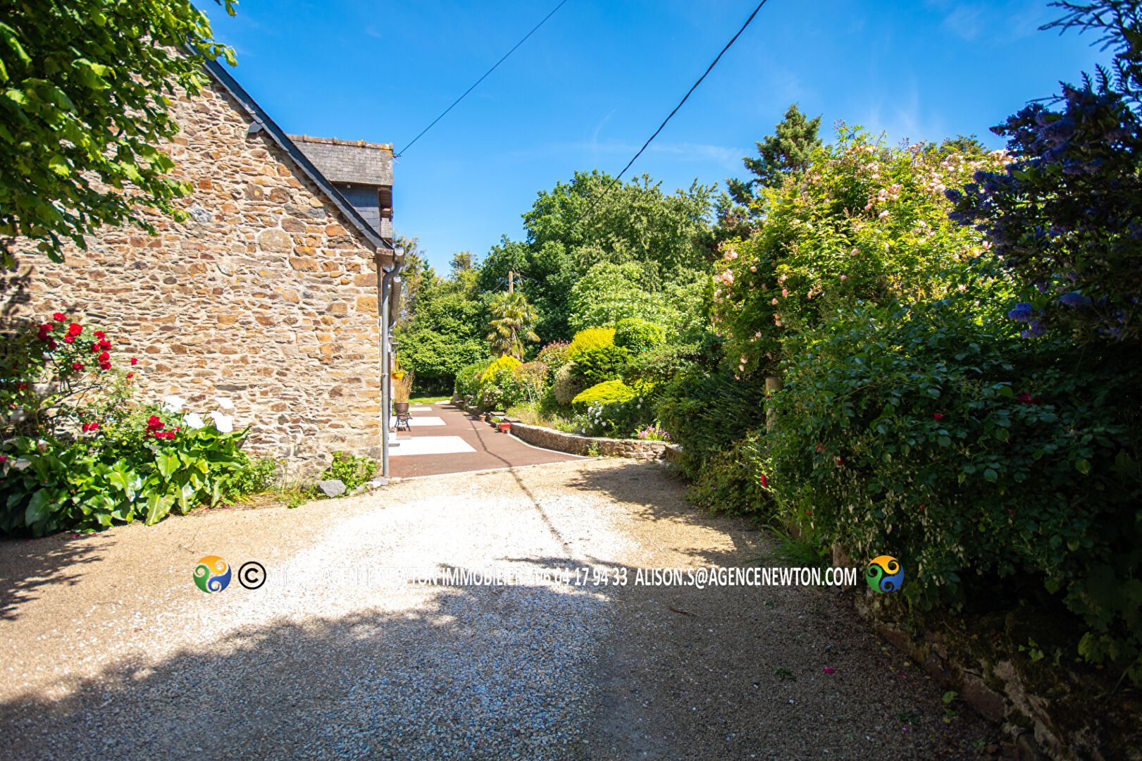 House in Miniac-Morvan - Image 2