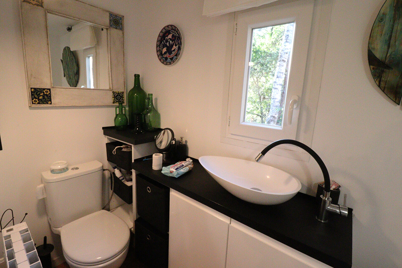Stylish bathroom featuring a modern sink and elegant decor in Corrèze, Nouvelle-Aquitaine, 19320.