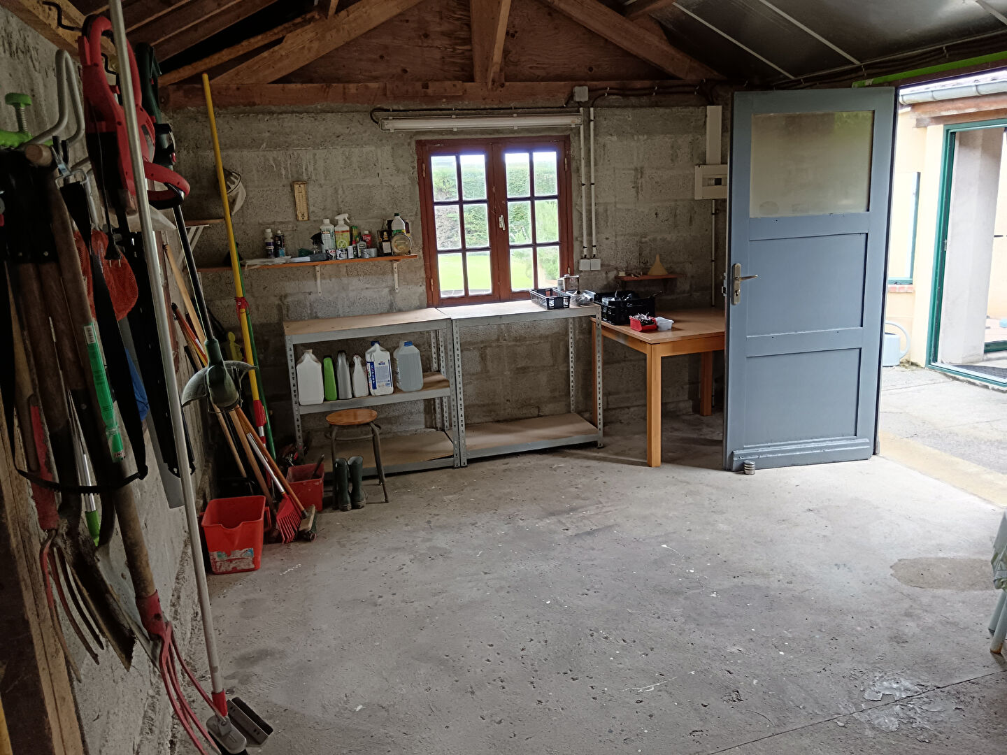 Spacious workshop with tools and storage in a property located in Manche, Normandy, 50000.