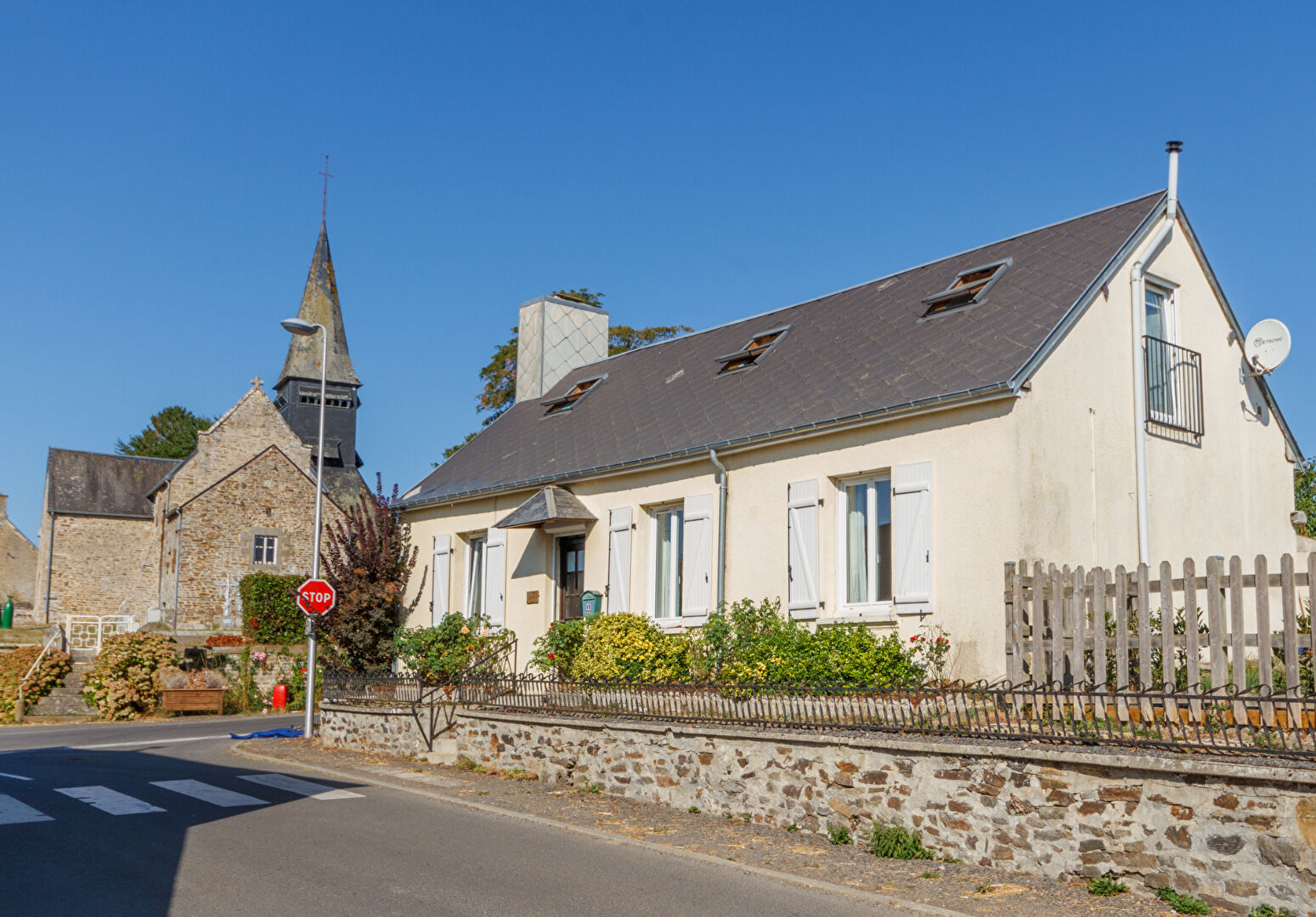 House in Montsecret - view 1