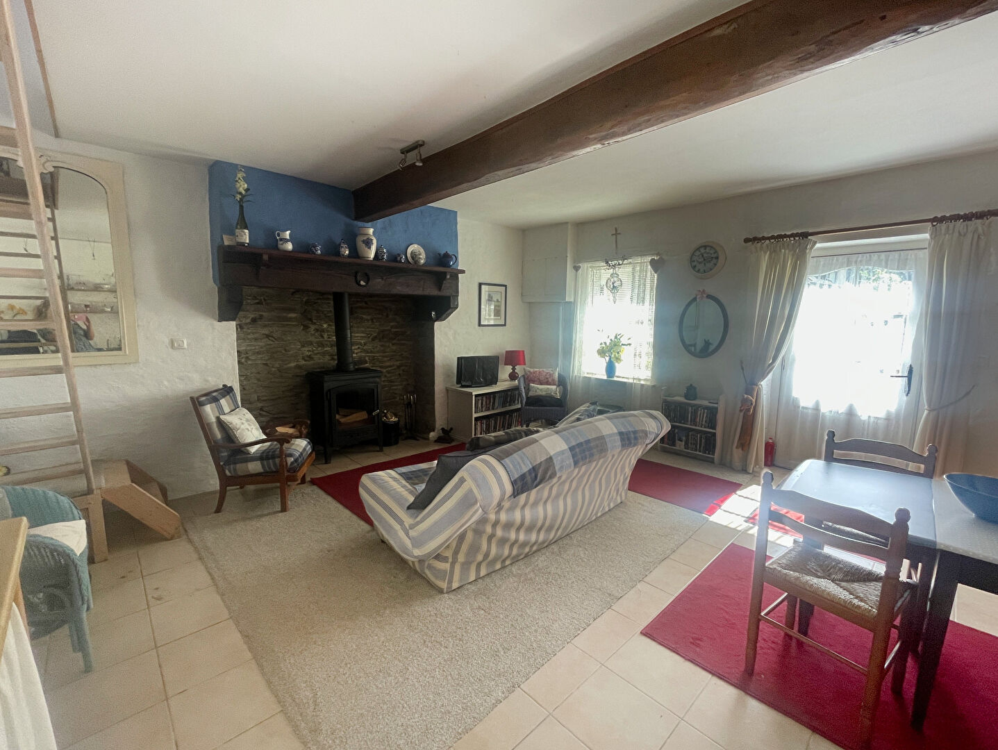 House in Chateauneuf-du-Faou - Image 4