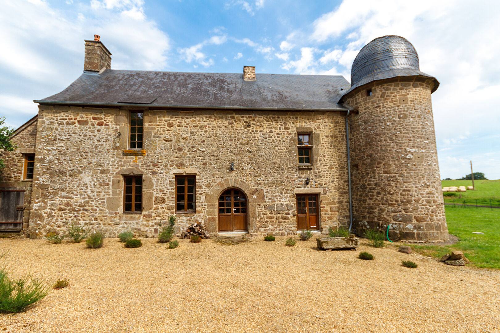 House in Gorron - Image 2