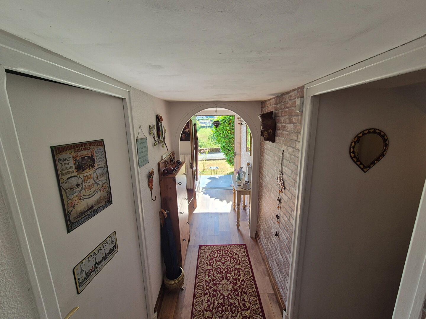 CORREZE. TREIGNAC. Beautiful house of 3 bedrooms with garage and gardens of 1079m2